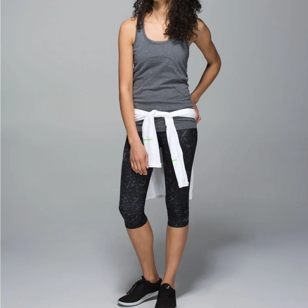 Lululemon Run: Top Speed Crop, Luxtreme Star Crushed Coal Black, NWT, SZ 2